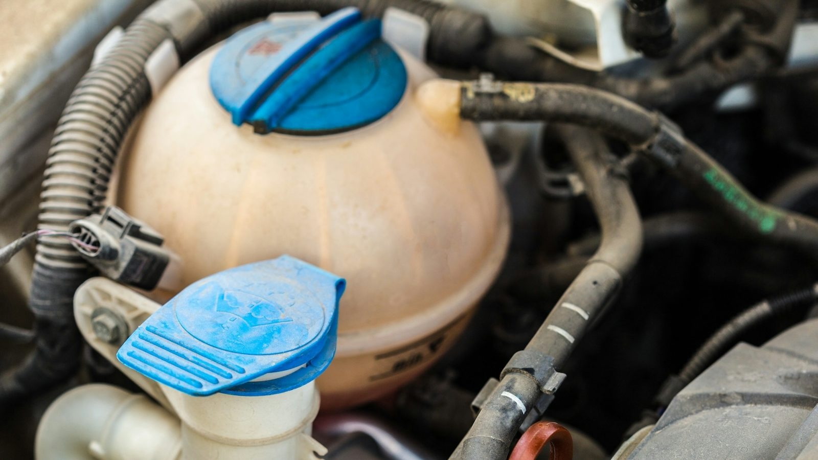 Coolant reservoir