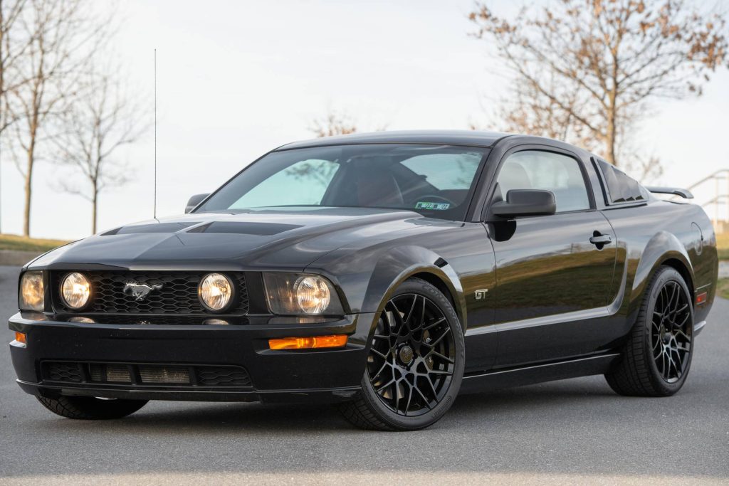 Ford Mustang Coupe