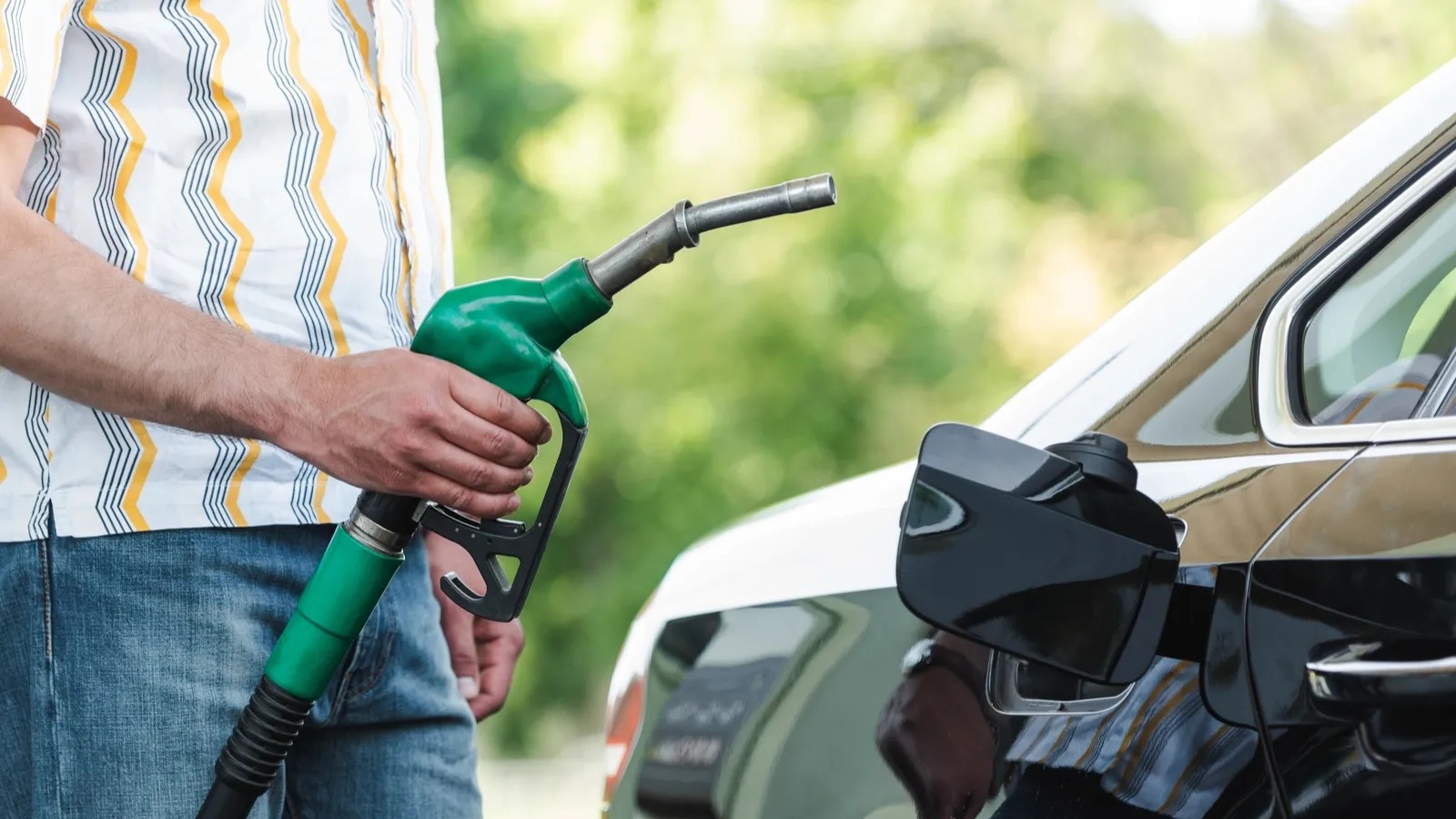 Fuel pump nozzle