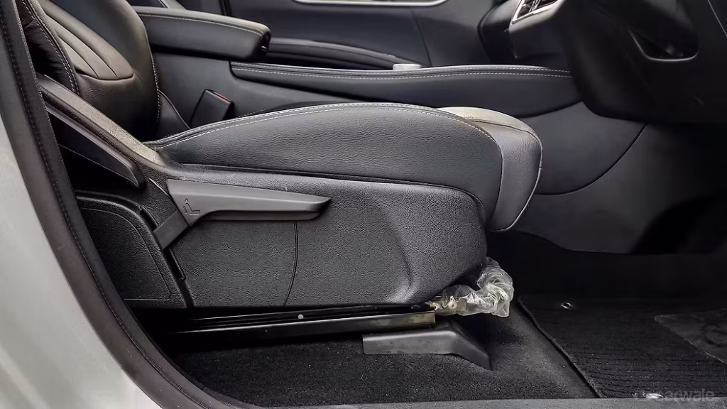 Height-Adjustable Driver's Seat
