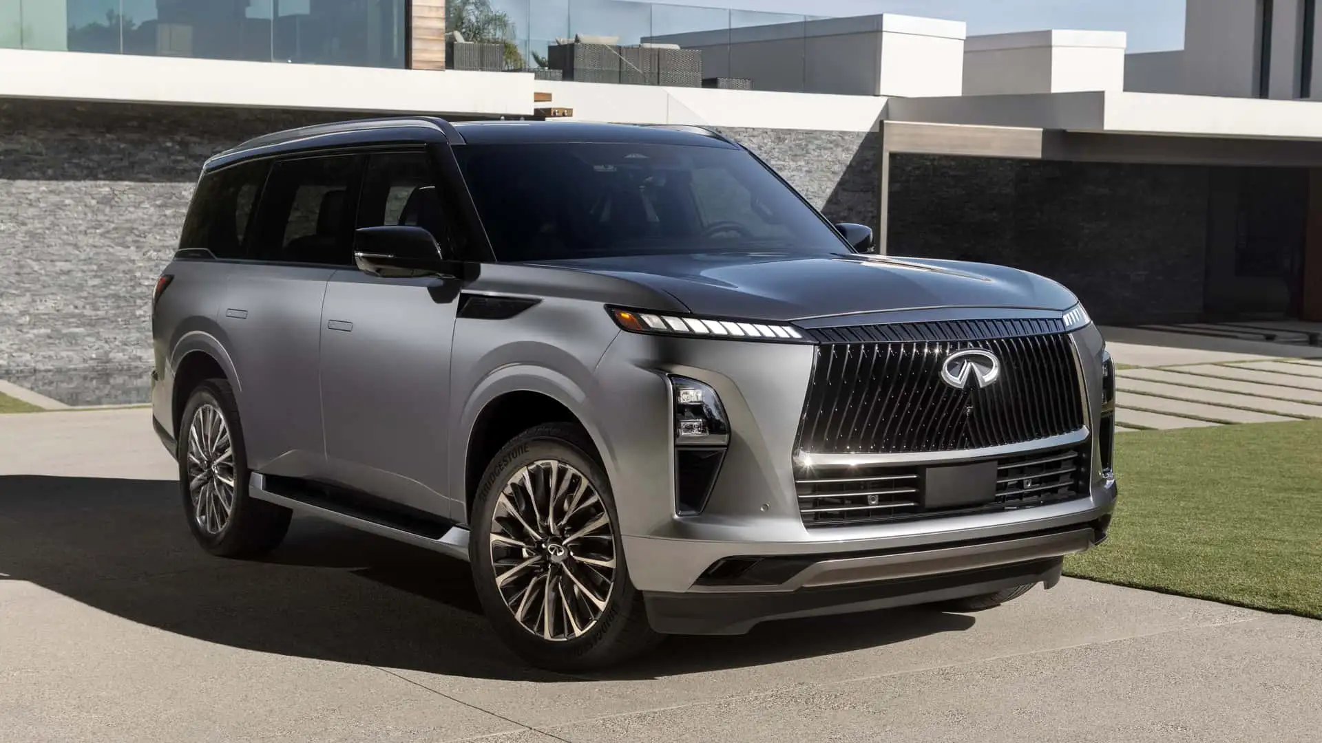 INFINITI QX80
