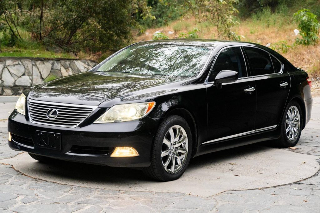 Lexus LS 460
