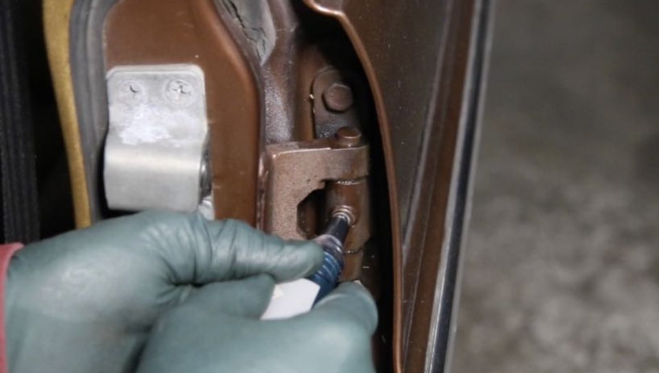 Lubricate the Latch With the Correct Product