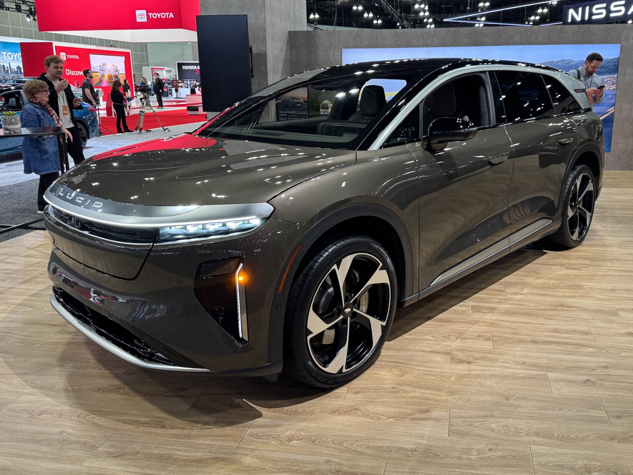 Lucid Gravity Touring