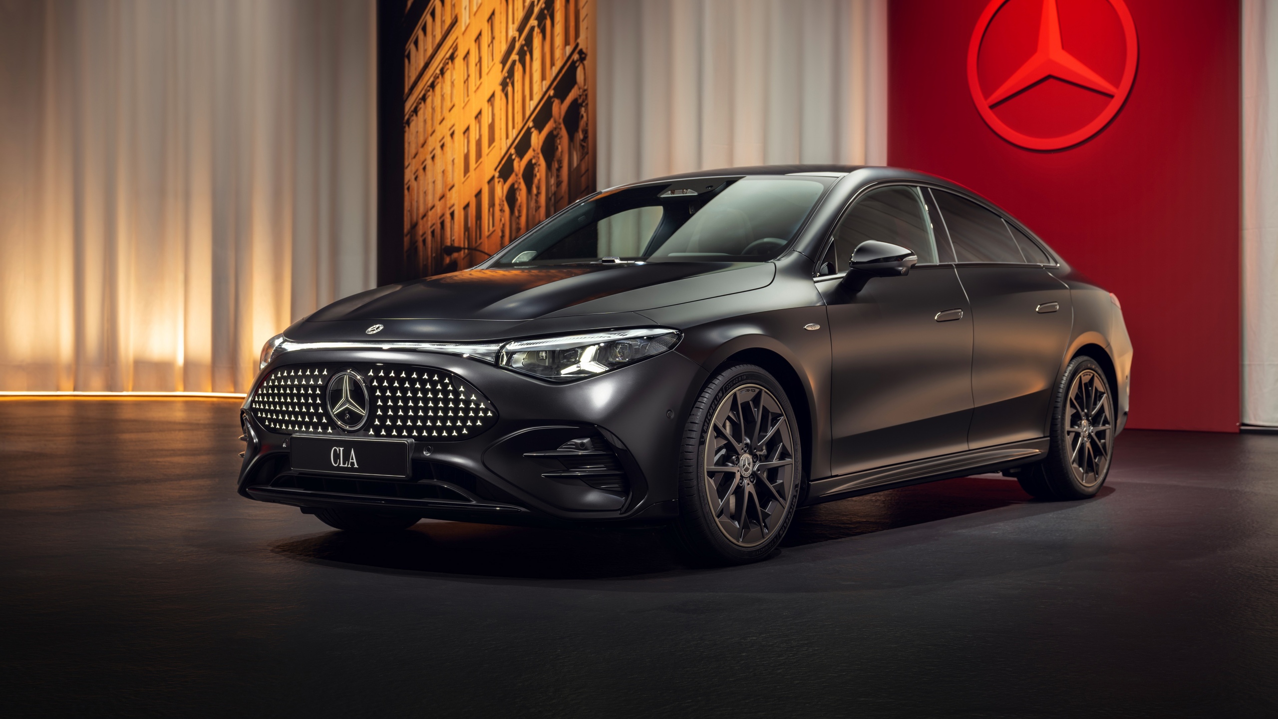 Mercedes-Benz CLA350 4matic
