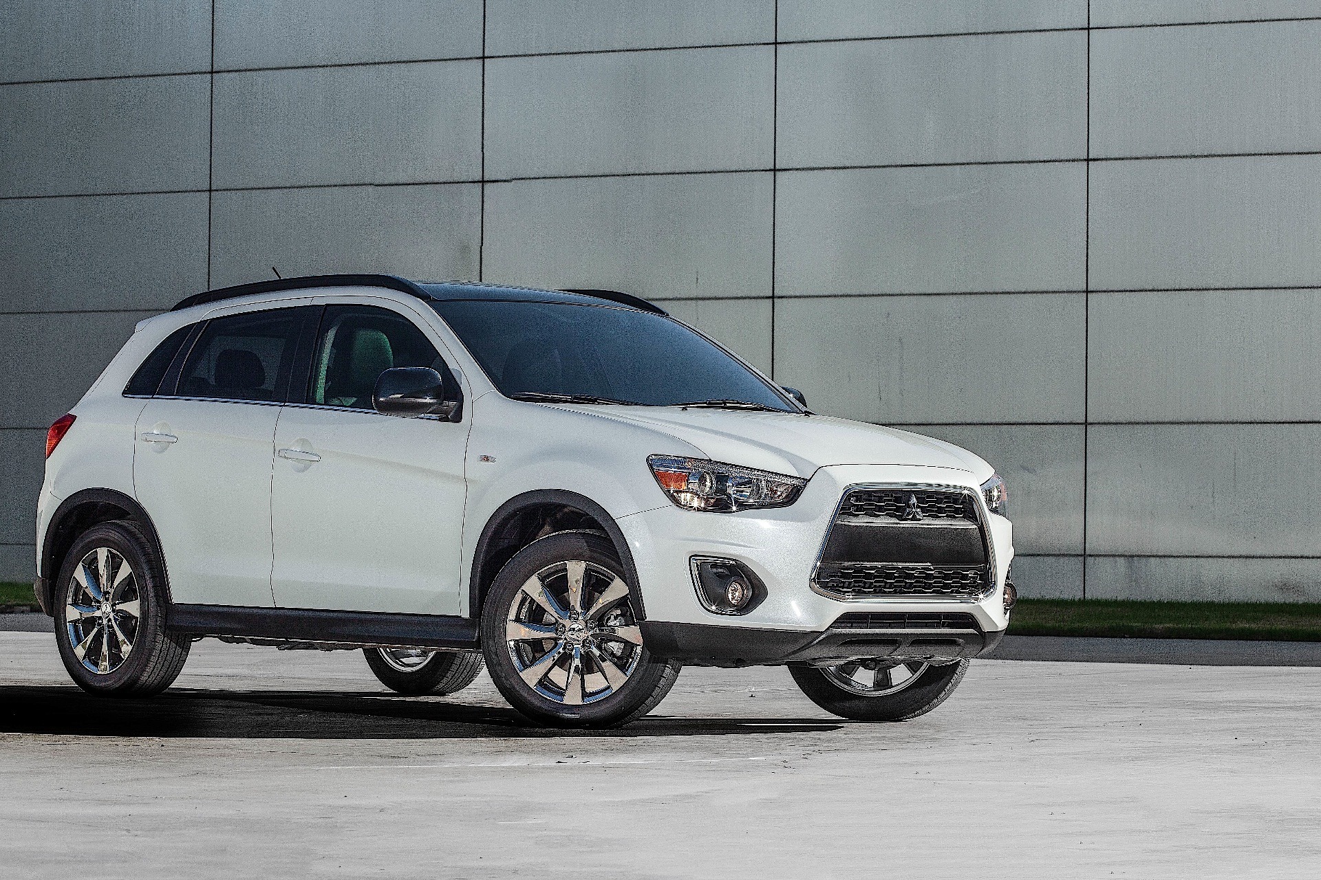 Mitsubishi RVR