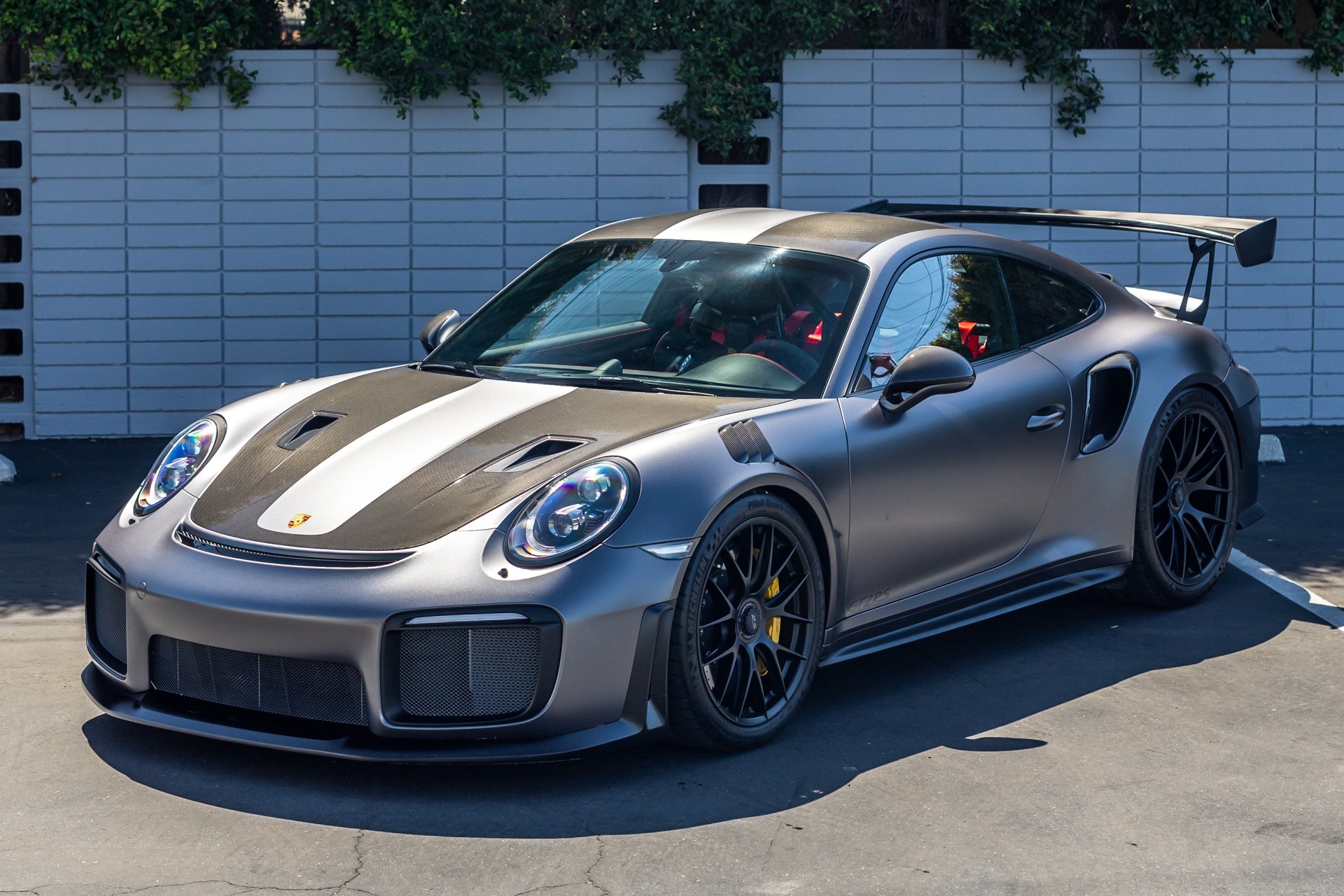 Porsche 911 GT2 RS Weissach