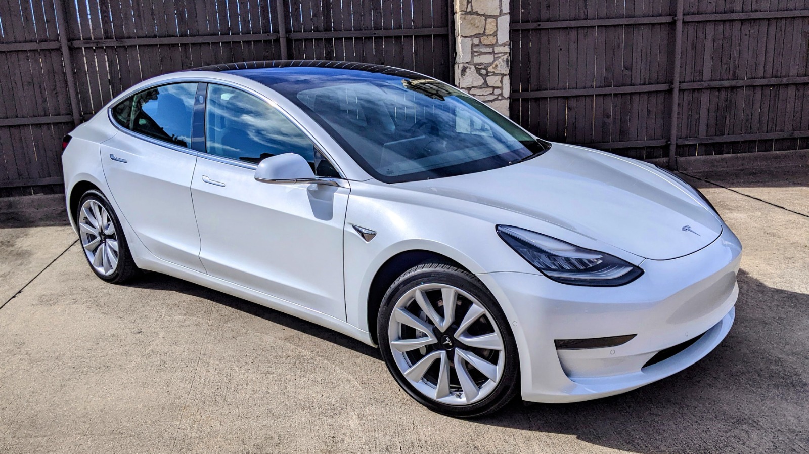 Tesla Model 3 RWD (Standard Range)