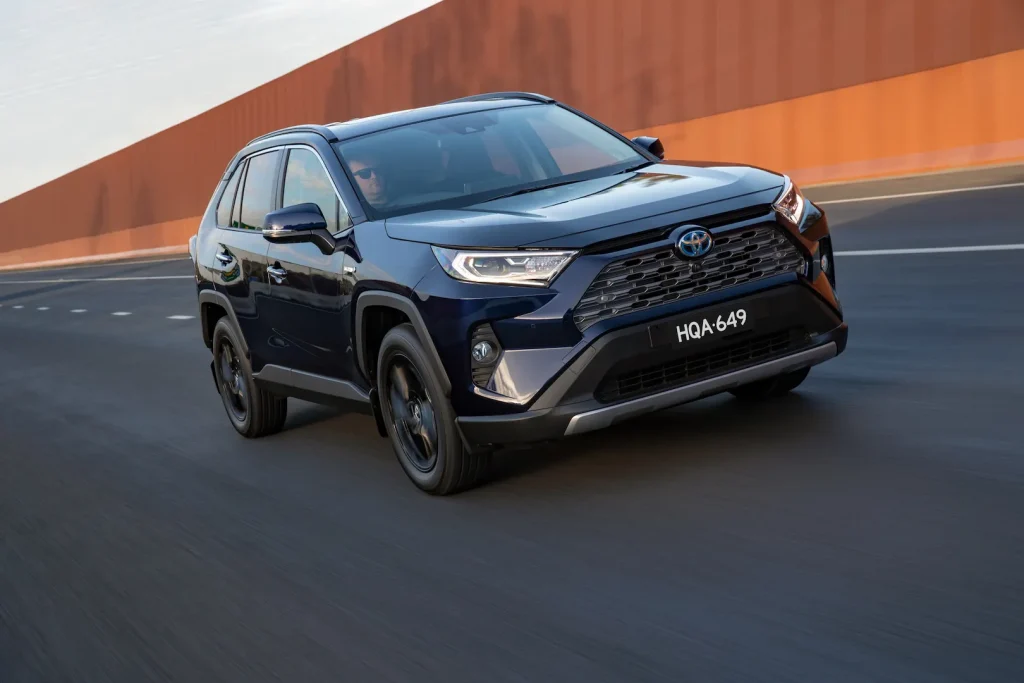 Toyota RAV4 and RAV4 Hybrid