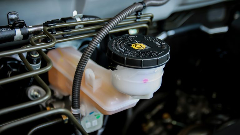 Brake fluid reservoir