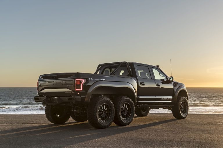 Hennessey VelociRaptor 6X6