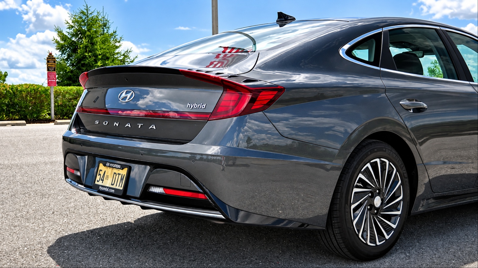Back portion of Hyundai Sonata is shown in the image with chrome wheels